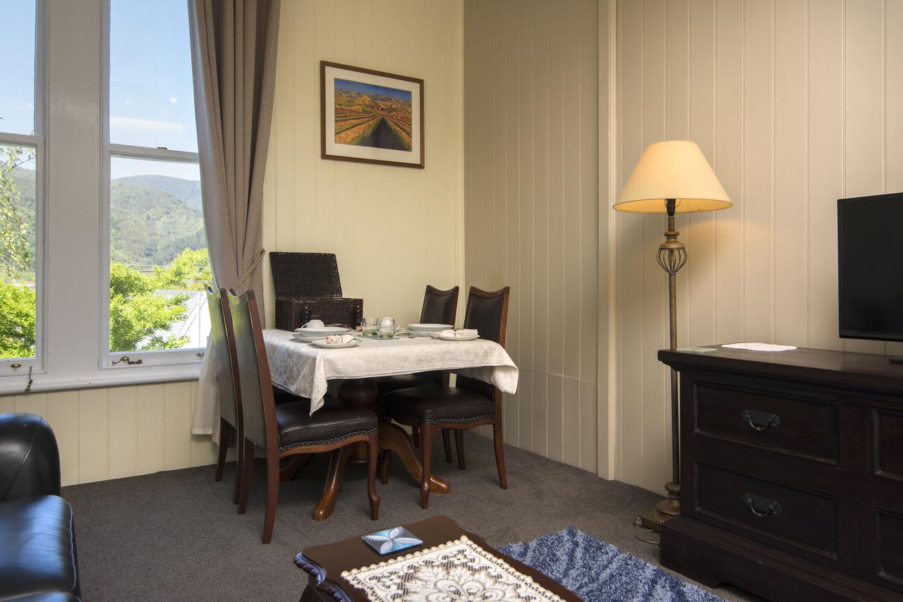 Sennen House Boutique Accommodation ピクトン エクステリア 写真