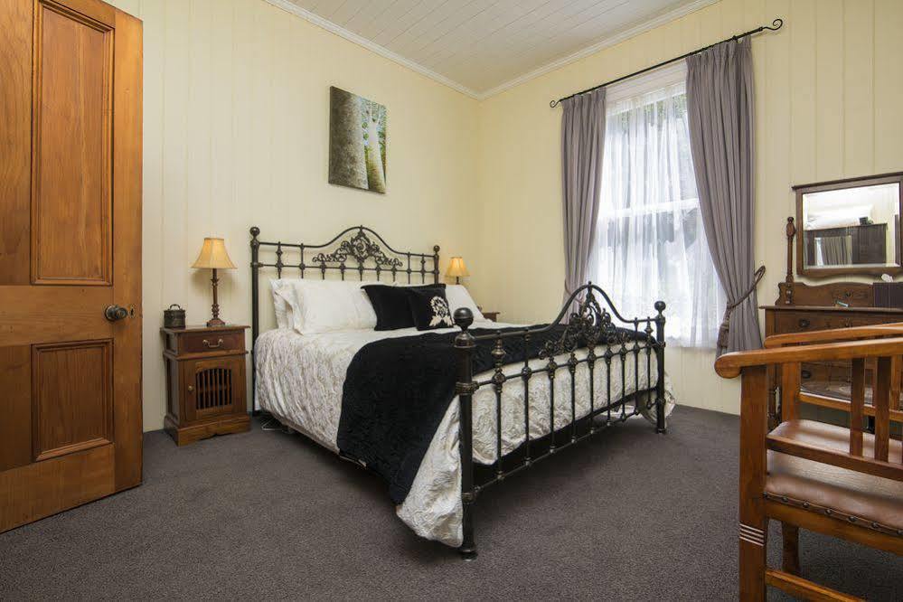 Sennen House Boutique Accommodation ピクトン エクステリア 写真